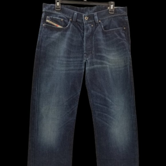 Diesel Mens Quratt Butt Fly Straight Dark Wash Denim 008FC Blue Jean Pants32x32